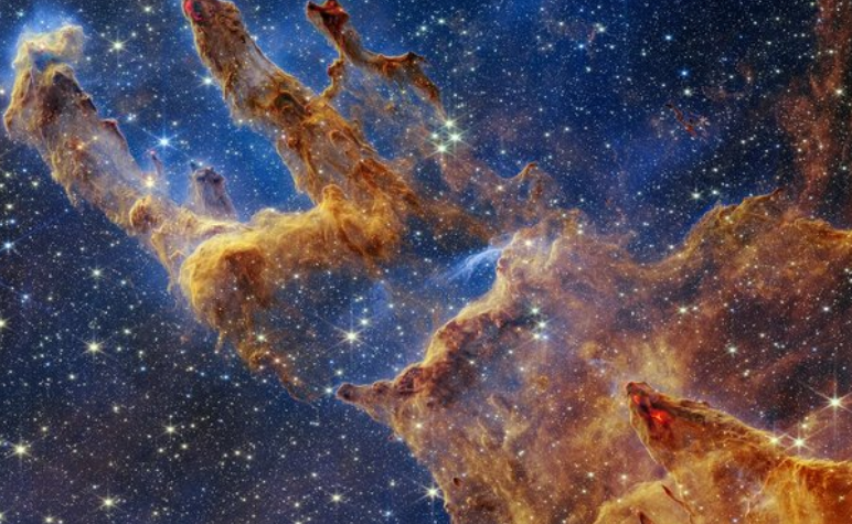 Космический телескоп James Webb (JWST) смог сделать захватывающие дух кадры в созвездии Змееносца. Молекулярное облако по форме напоминает лапу космического монстра.