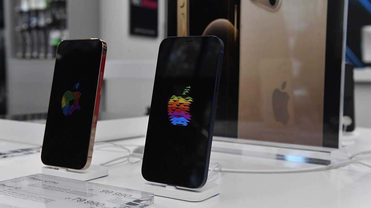    iPhone в магазине