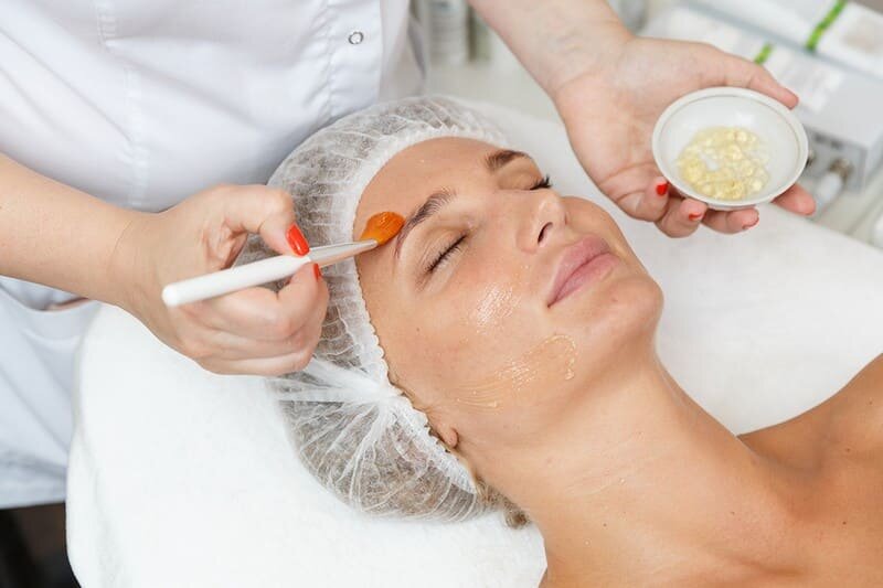 Как эффективно обезжирить кожу лица: лучшие способы и средства — Статьи об онкологии