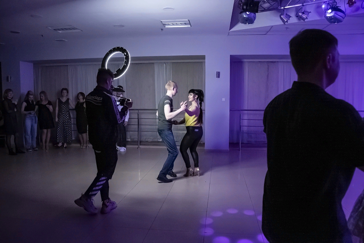 Взято со страницы вк Salsa Cubana Новосибирск. На фото - моя знакомая. Красивая, правда?)