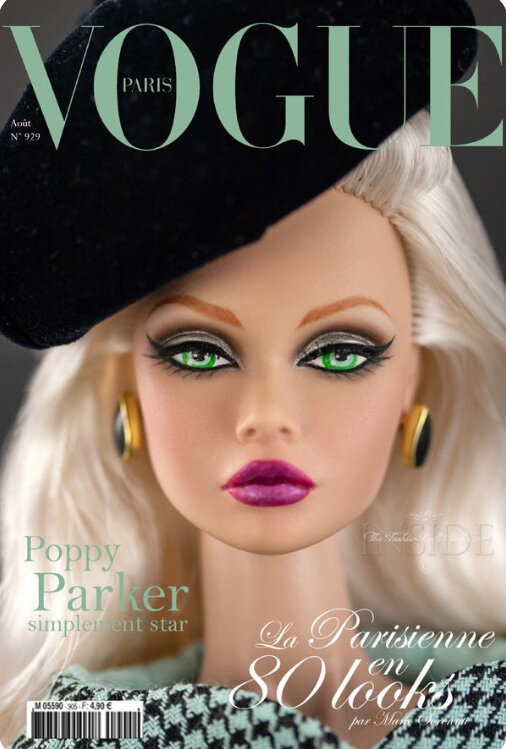 Несколько раз Барби была на обложке модного журнала Vogue 