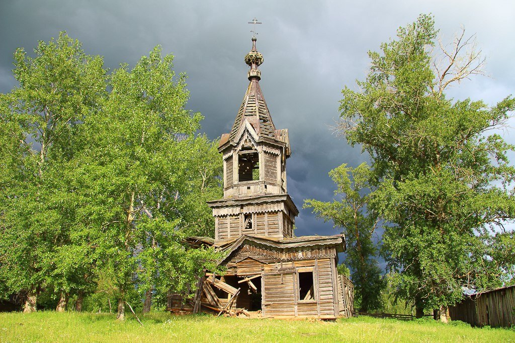 Старые деревенские церкви