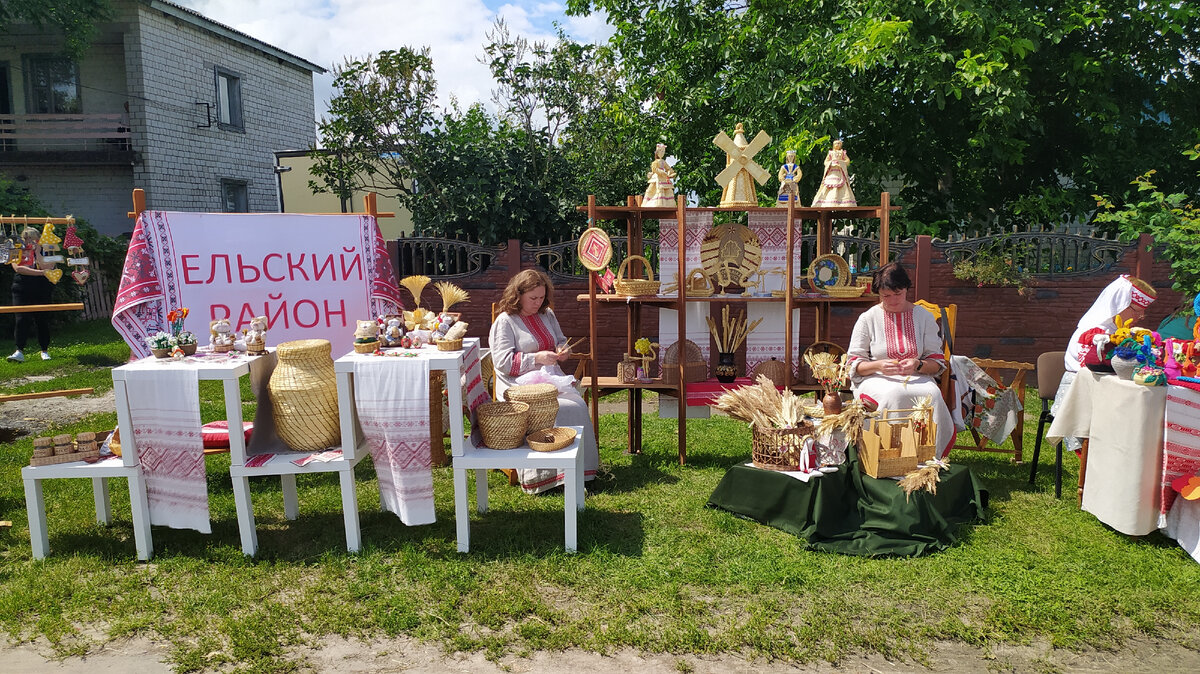 День народного юмора в малых Автюках. Если вам понравится, приезжайте к нам  в следующем году! Будем очень рады! | Рассказы и Фэнтези. Лина Моргунова. |  Дзен