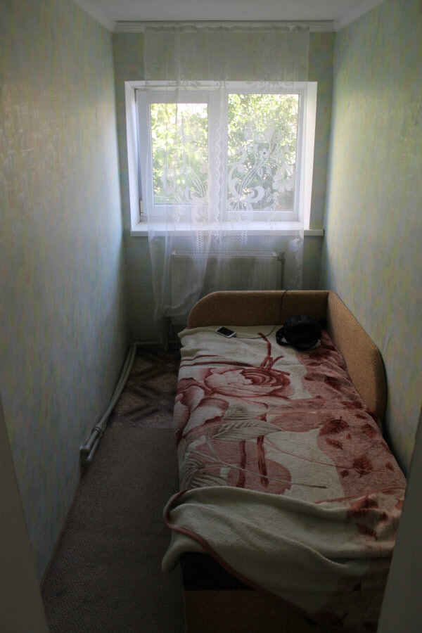 Вид от двери. Листайте вправо