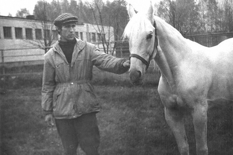 Головкин за работой.