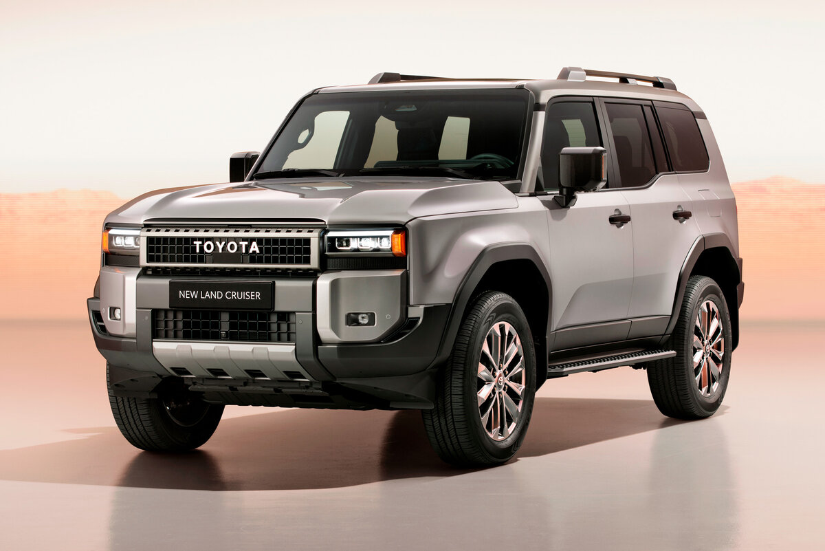 И до сегодняшнего дня производится даже Land Cruiser 70... 