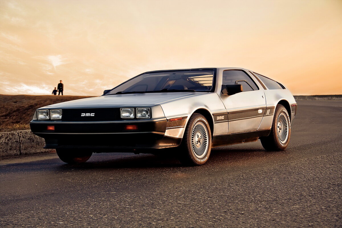 Легенда из кино. DeLorean DMC-12 отмечает День Рождения | Right Gear | Дзен