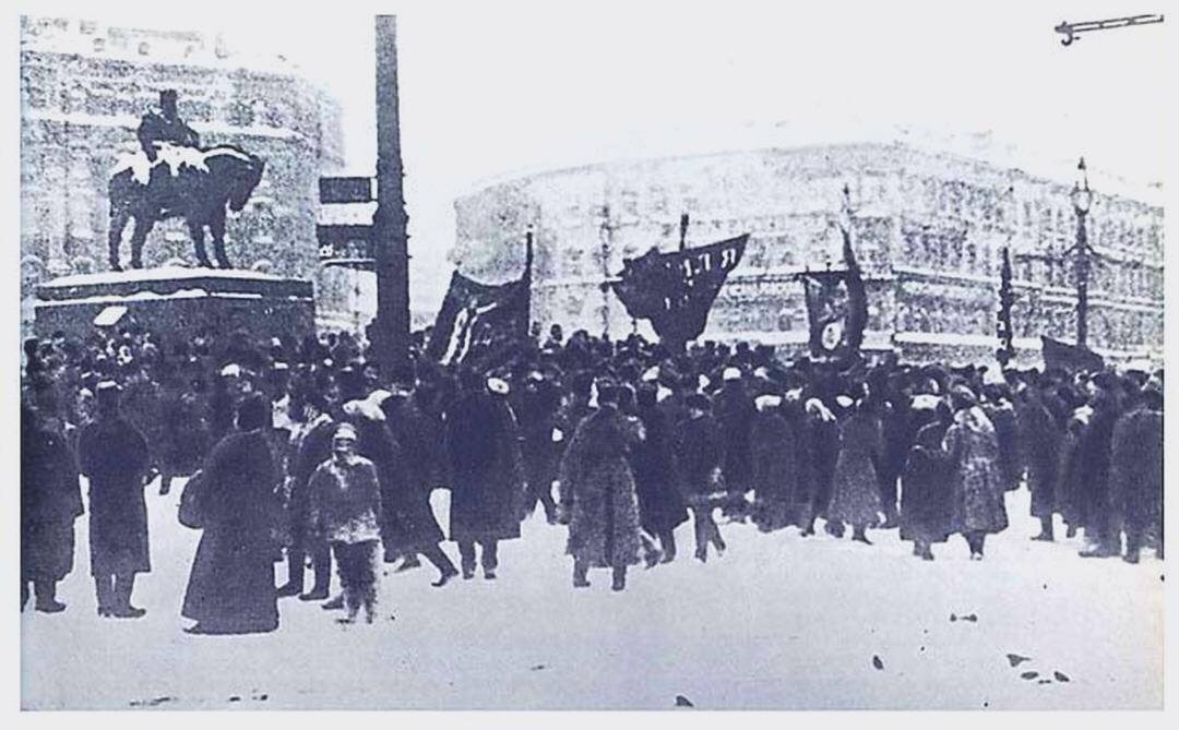 Митинг на Знаменской площади 26 февраля 1917 года окончился расстрелом