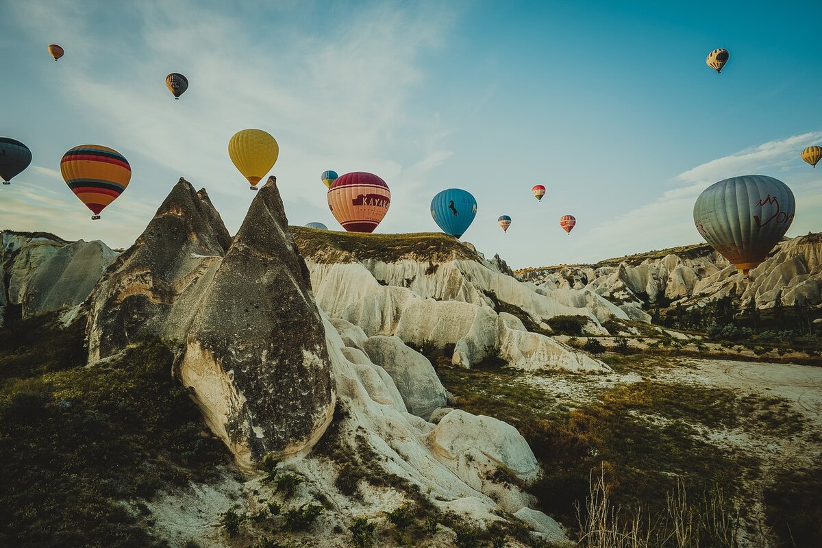 Photo by Luo ping on Unsplash