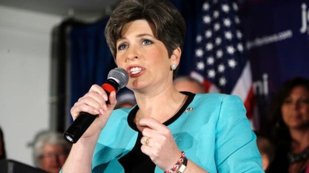 Джони Эрнст, сенатор США