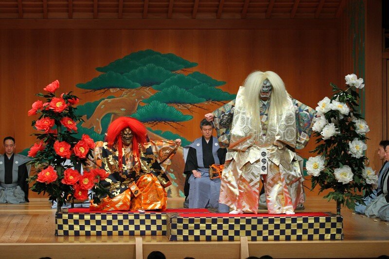 Для неземных сущностей выделено время во второй части пьес (из ddnavi.com) 