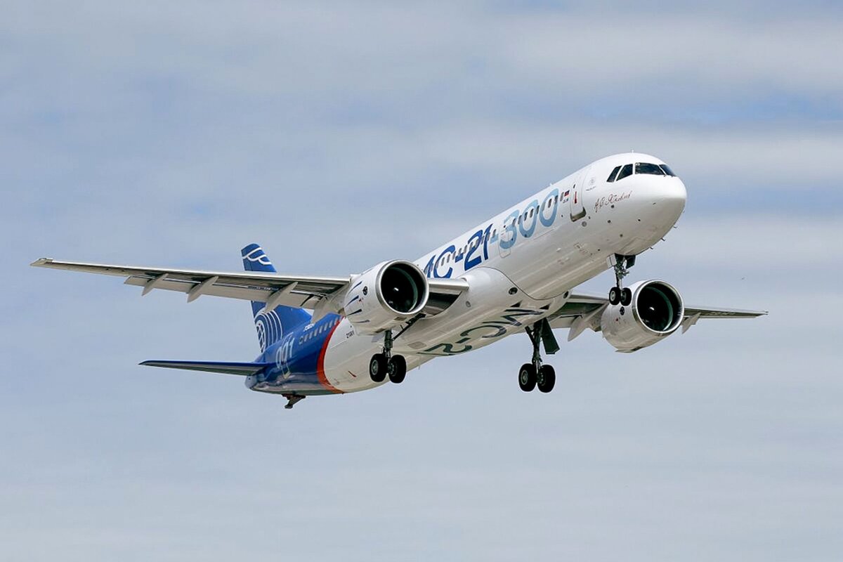 Irkut MC-21-300 тестируется с двигателями Pratt & Whitney PW1400G; российские будут установлены на отечественный самолёт позже