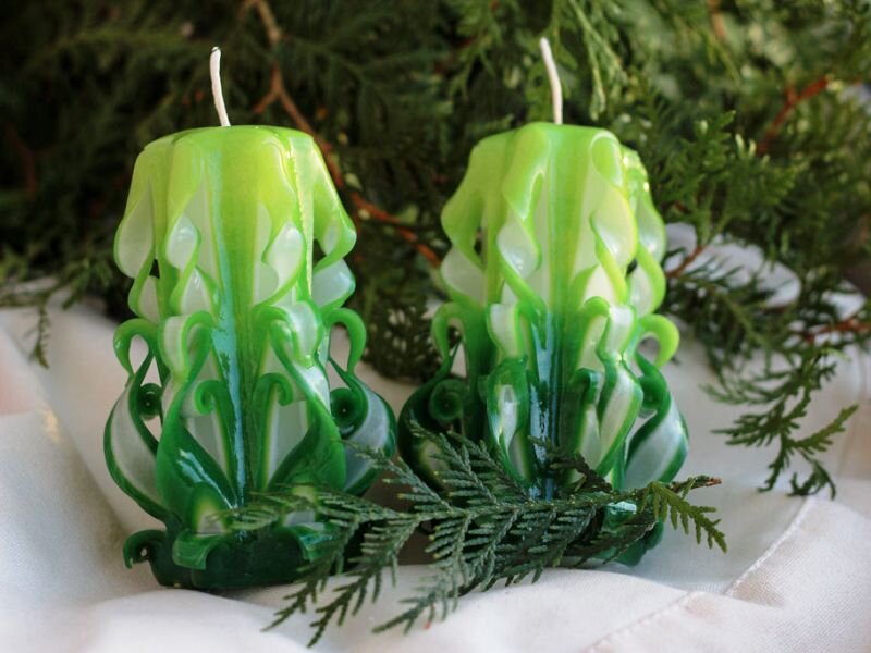 Свечи с ароматом хвои полезны для гипертоников и сердечников. 