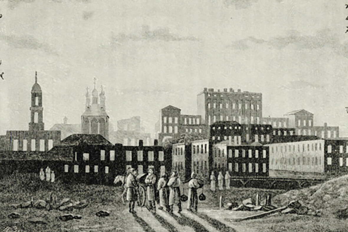 В 1812 году при нашествии войск Наполеона, Дом Пашкова был жестоко сожжен. 