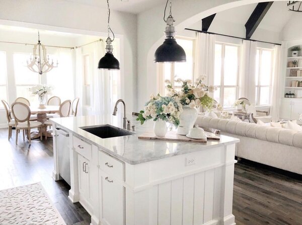 Остров на кухне – это очень удобно/@mytexashouse