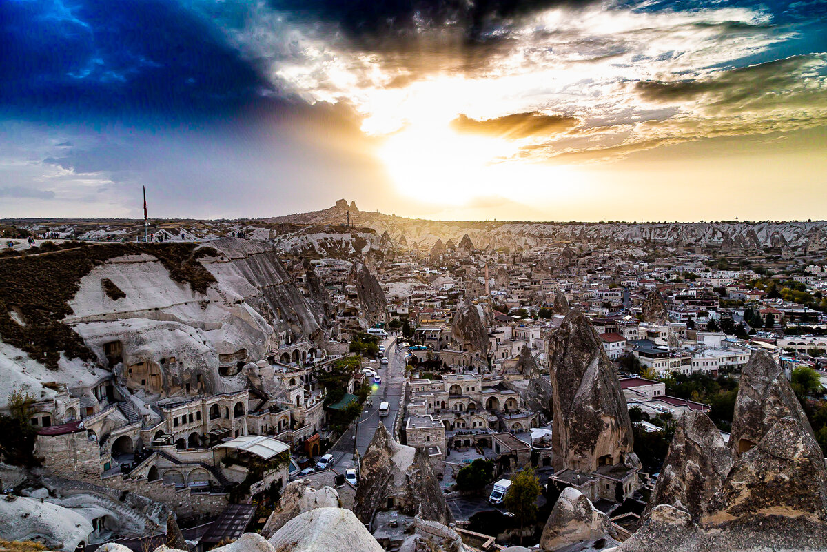 Закатный вид на Goreme 