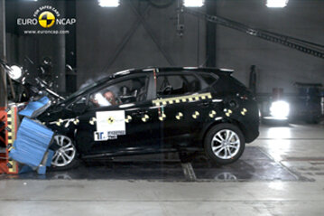 Краш-тест KIA Ceed