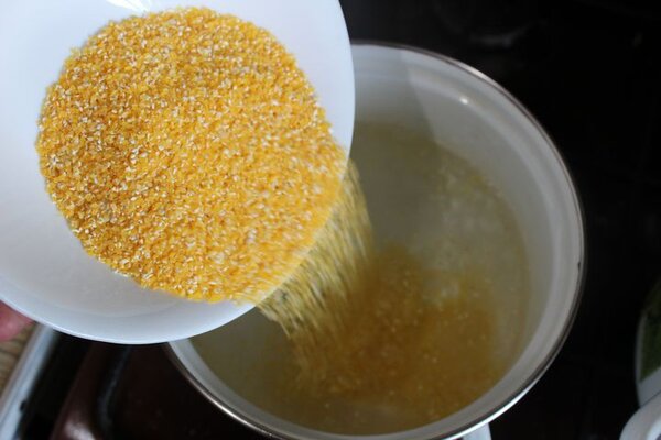 Палочки из поленты (кукурузной муки) с сыром и чесноком (пошаговый рецепт с фото)