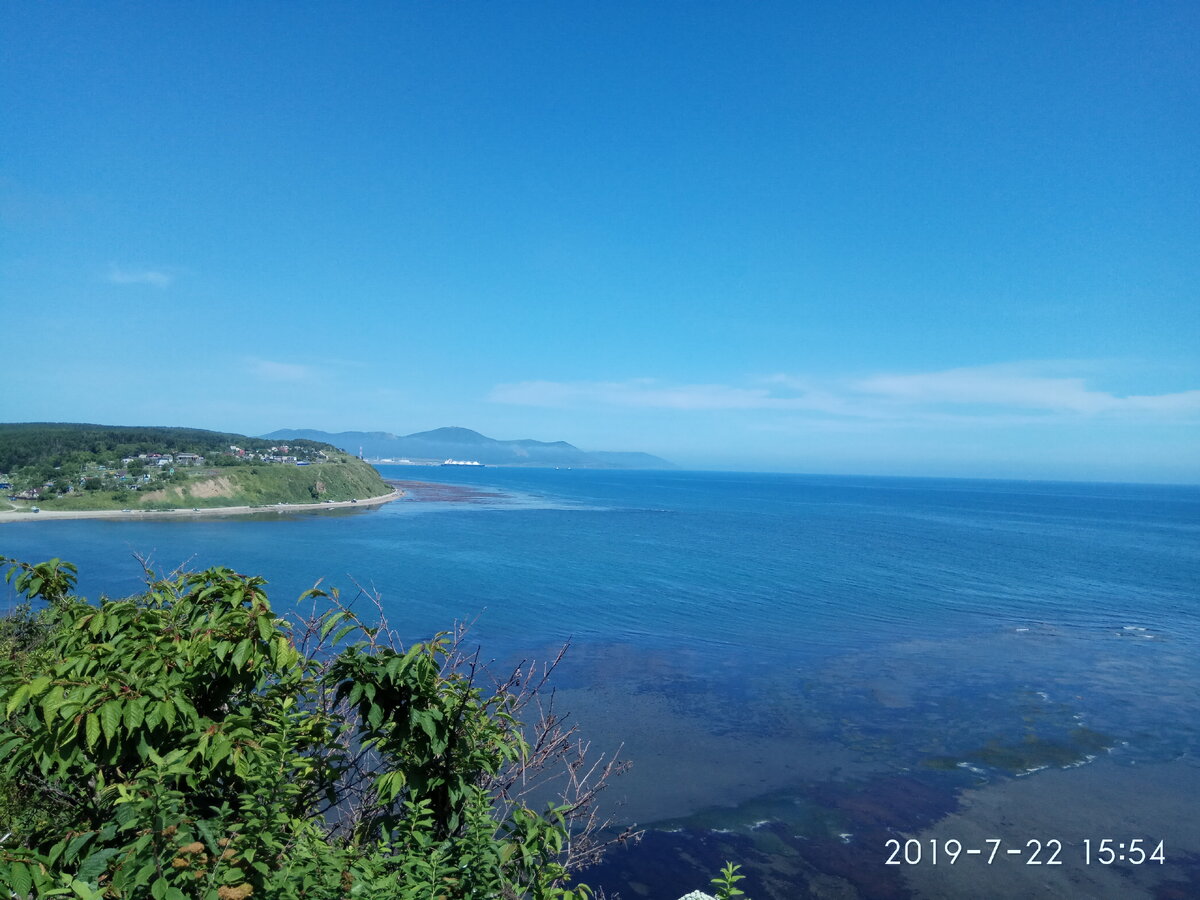 а вот здесь я ни разу не купалась, все не могу спуститься