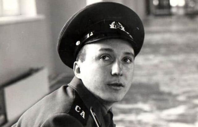 Александру хорошо довались любые роли