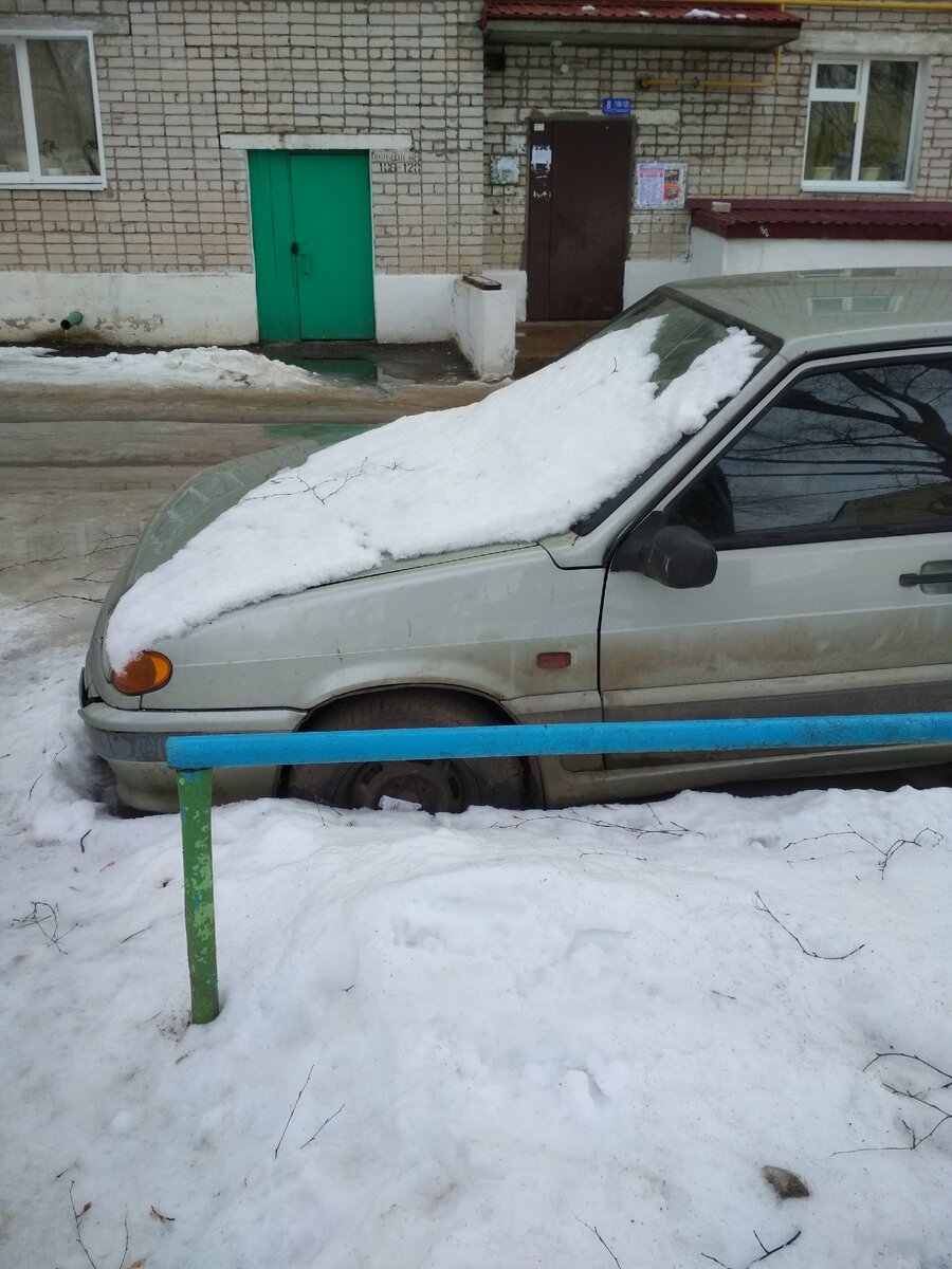 Оттаивает автомобиль