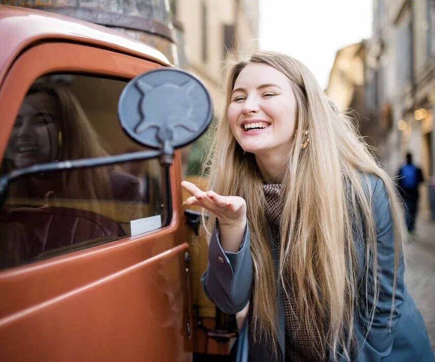 Привет, это я, Аня Денисова