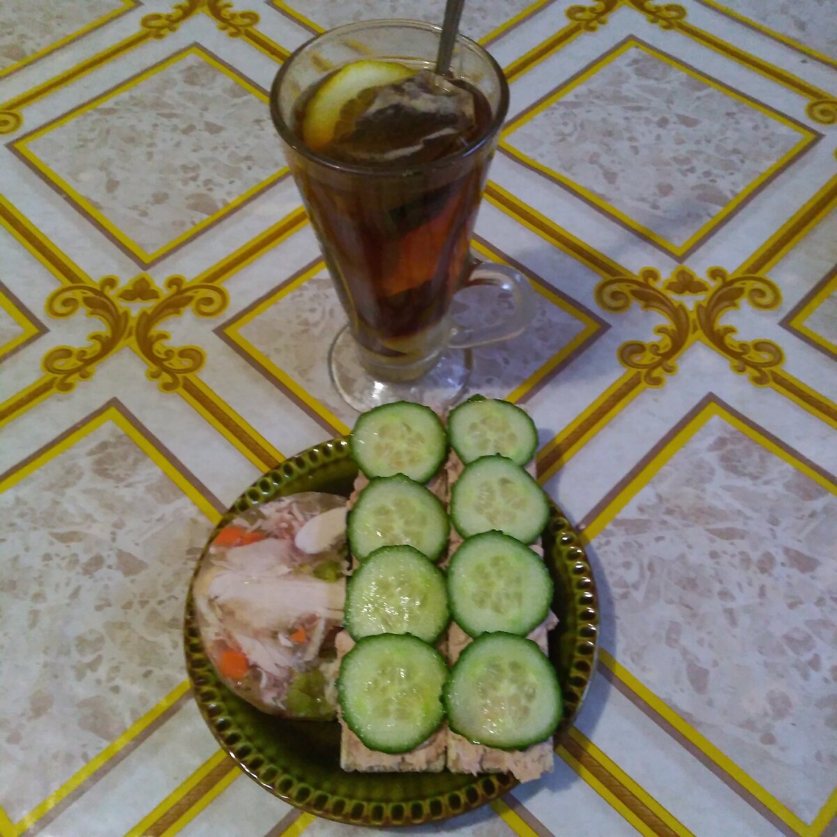 КБЖУ: 180/11,0/10,6/10,1