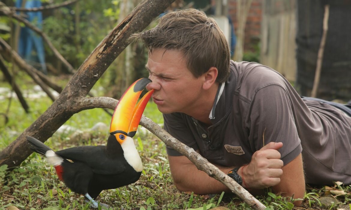 Короче наизнанку. Короче наизнанку. Мир наизнанку боливия. Мир на изнанку с дмитрием камаровым. Передача мир наизнанку с дмитрием комаровым.