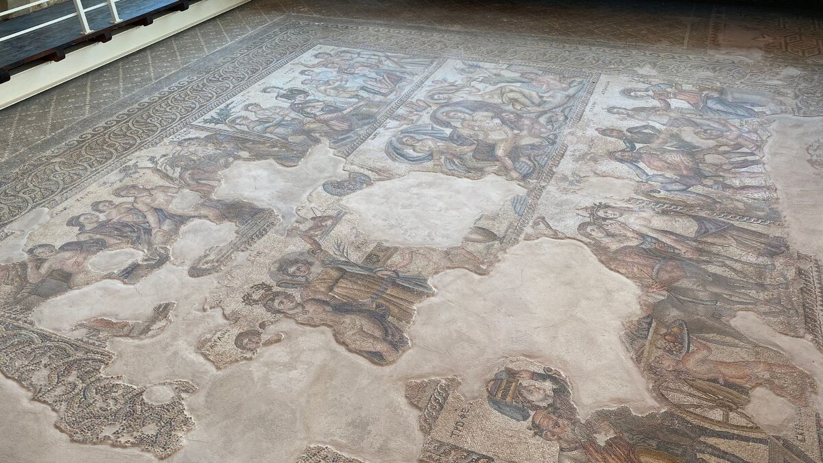 Вход на территорию - 5 Евро