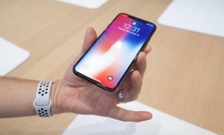 Уценённых Айфонов в том смысле, в котором вы о них думаете, просто не существует