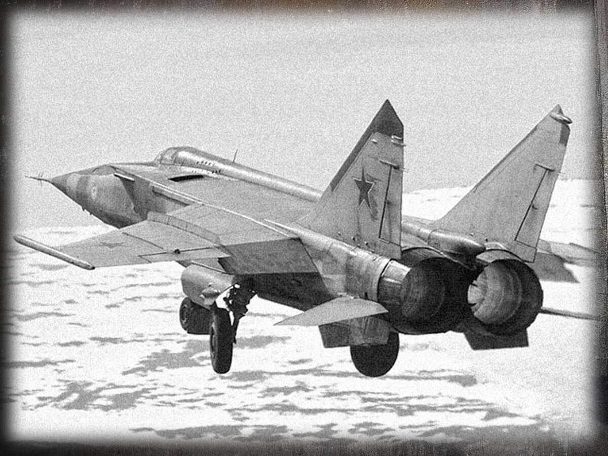 Советский Миг-25