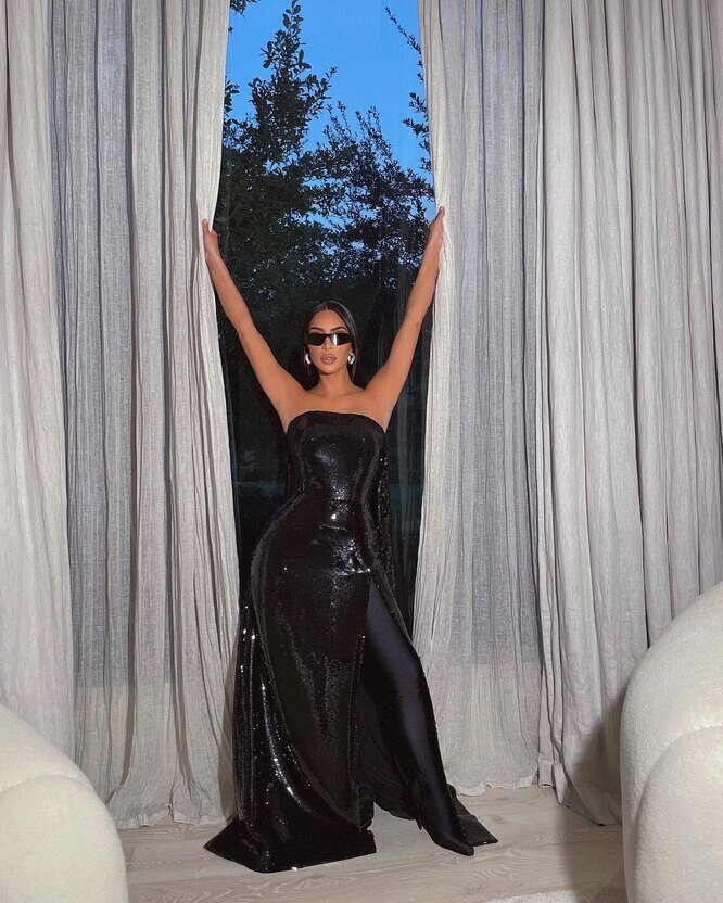 Ким Кардашьян, @kimkardashian