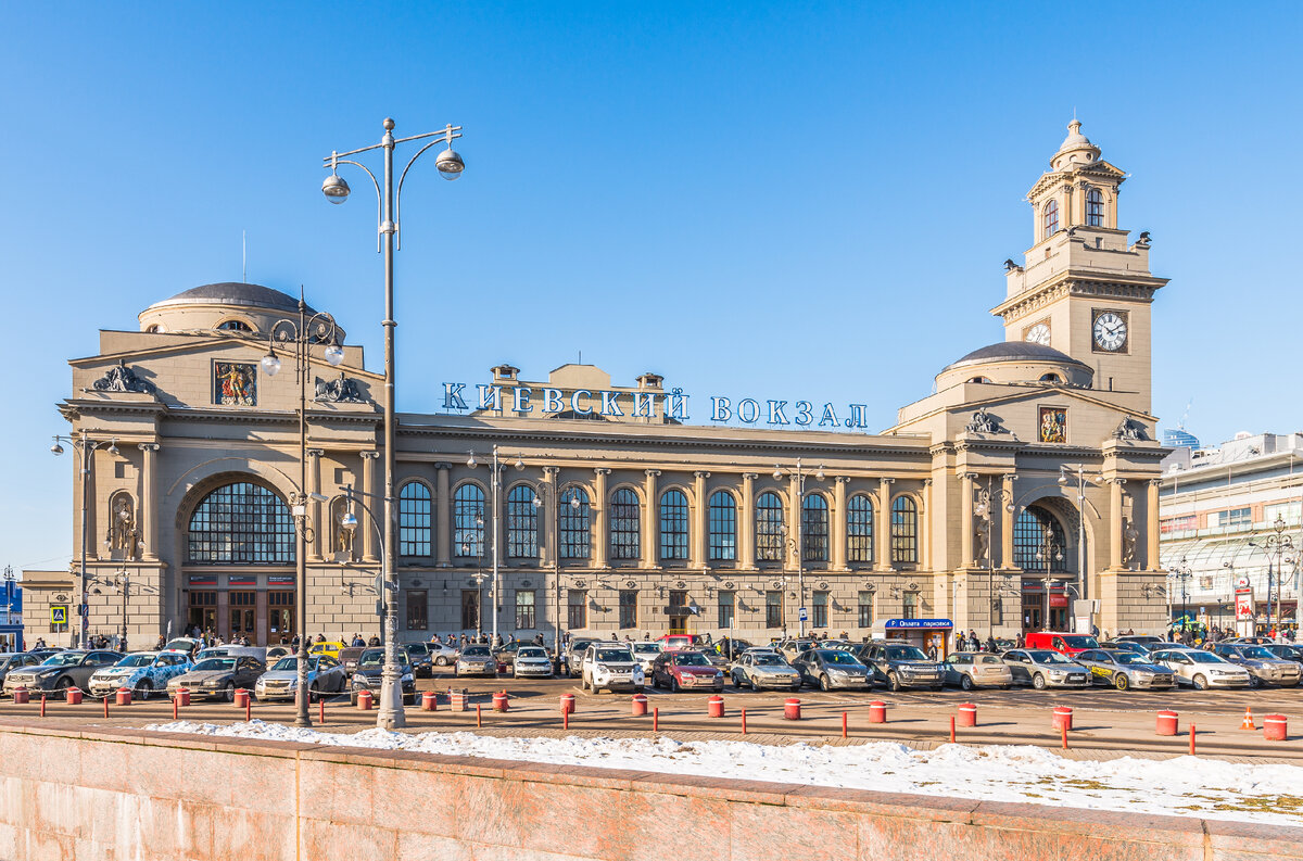 Москва киевская брянск. Киевский ЖД вокзал Москва. Станция Москва Киевский вокзал. Здание Киевского вокзала. Киевский вокзал вокзал ж\д в Москве.