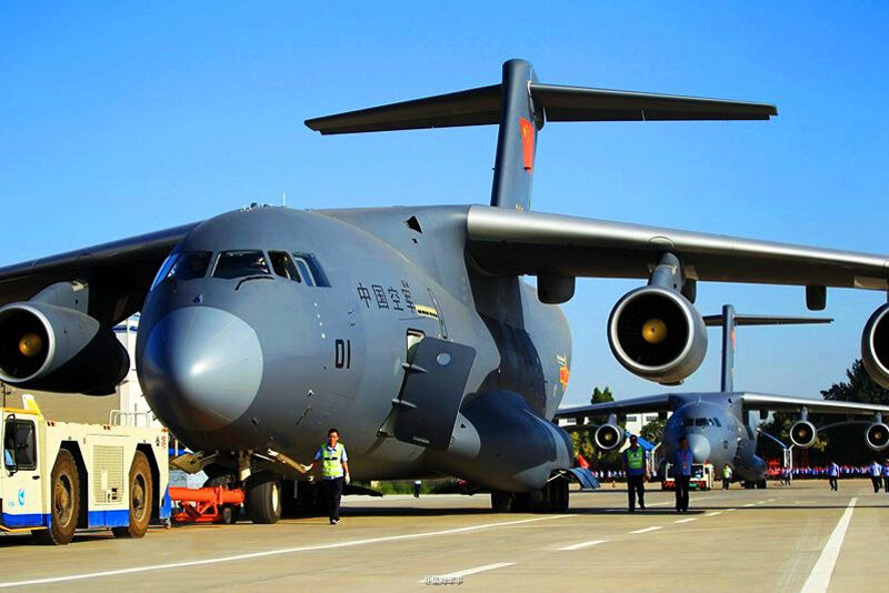 Военно транспортный самолет. Y-20 военно-транспортный самолёт. Китайский ил-76. Китайский транспортный самолет y-20. Y-20 ВВС НОАК.