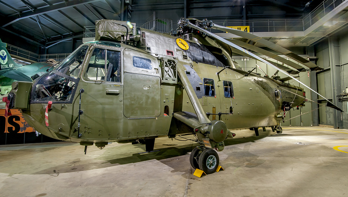 Фото из Музея авиации флота (Fleet Air Arm Museum) в Йовилтоне