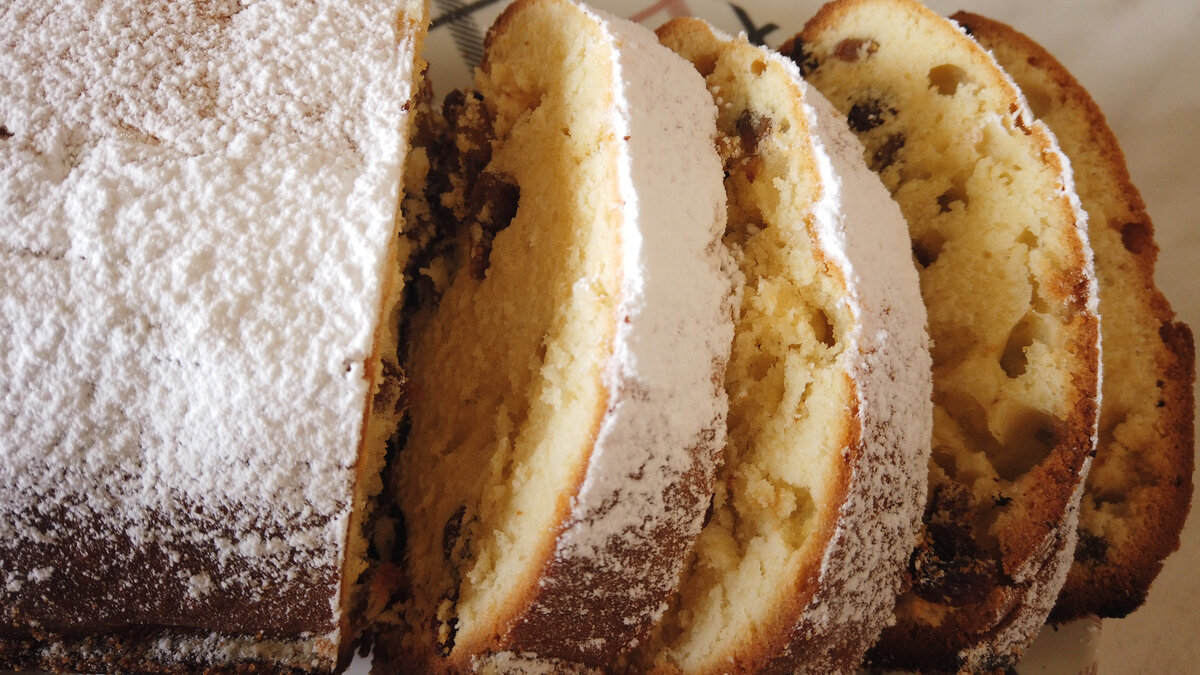 Кекс с изюмом
