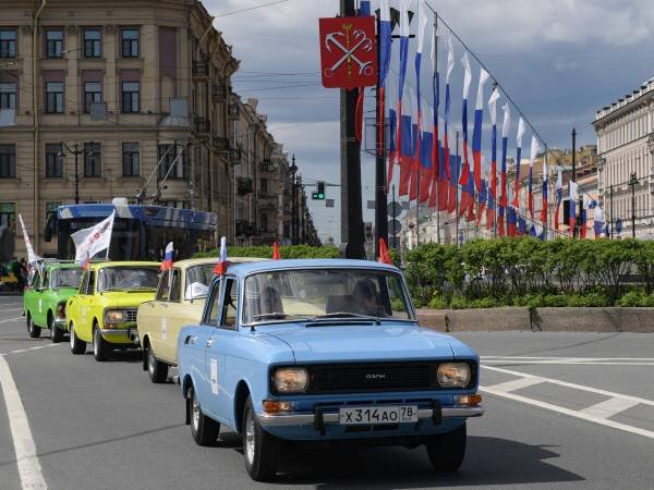    "Москвичи" в Петербурге. Источник: РИА "Новости"
