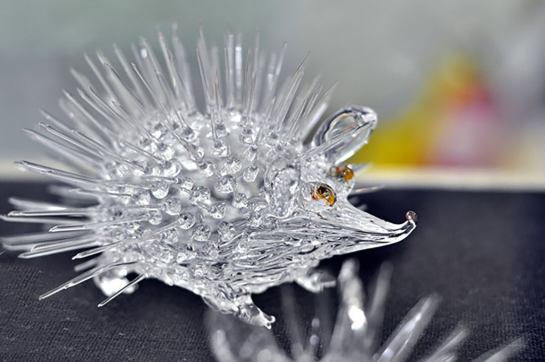 Ежик из кварцевого стекла. Автор: Народный Художник России Алексей Зеля