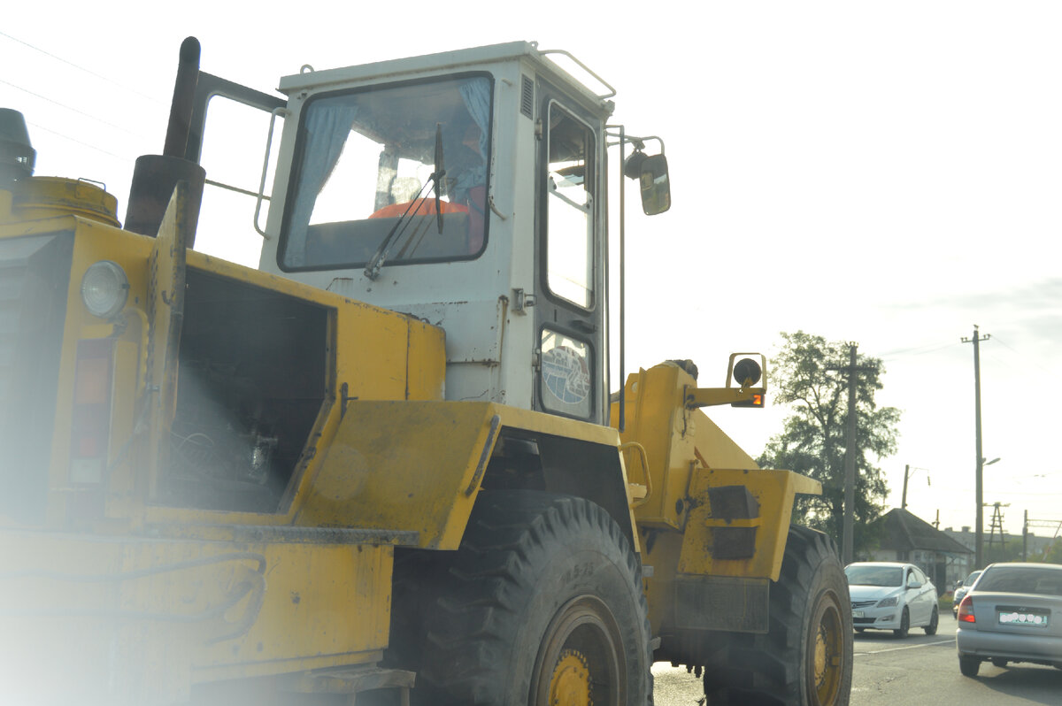 Фото автора. 23.08.2023. Так и ни понял что это техника!