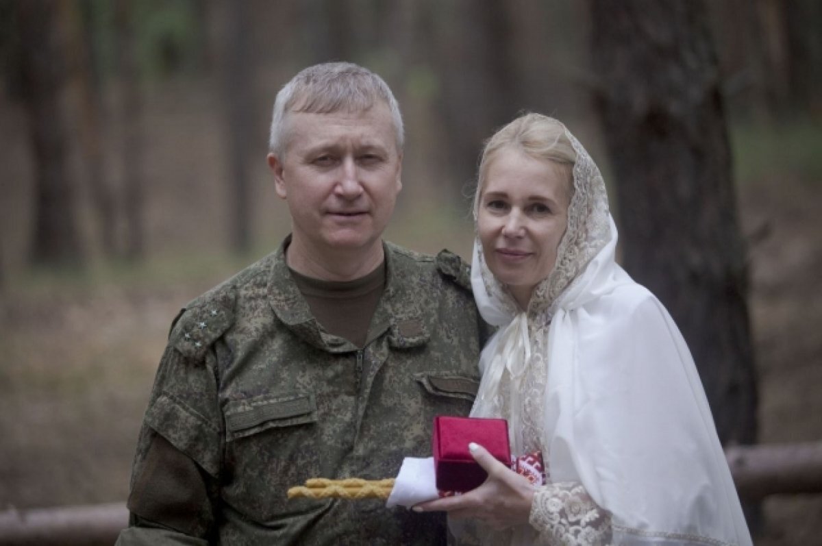    Главврач перинатального центра Карелии обвенчался в зоне СВО