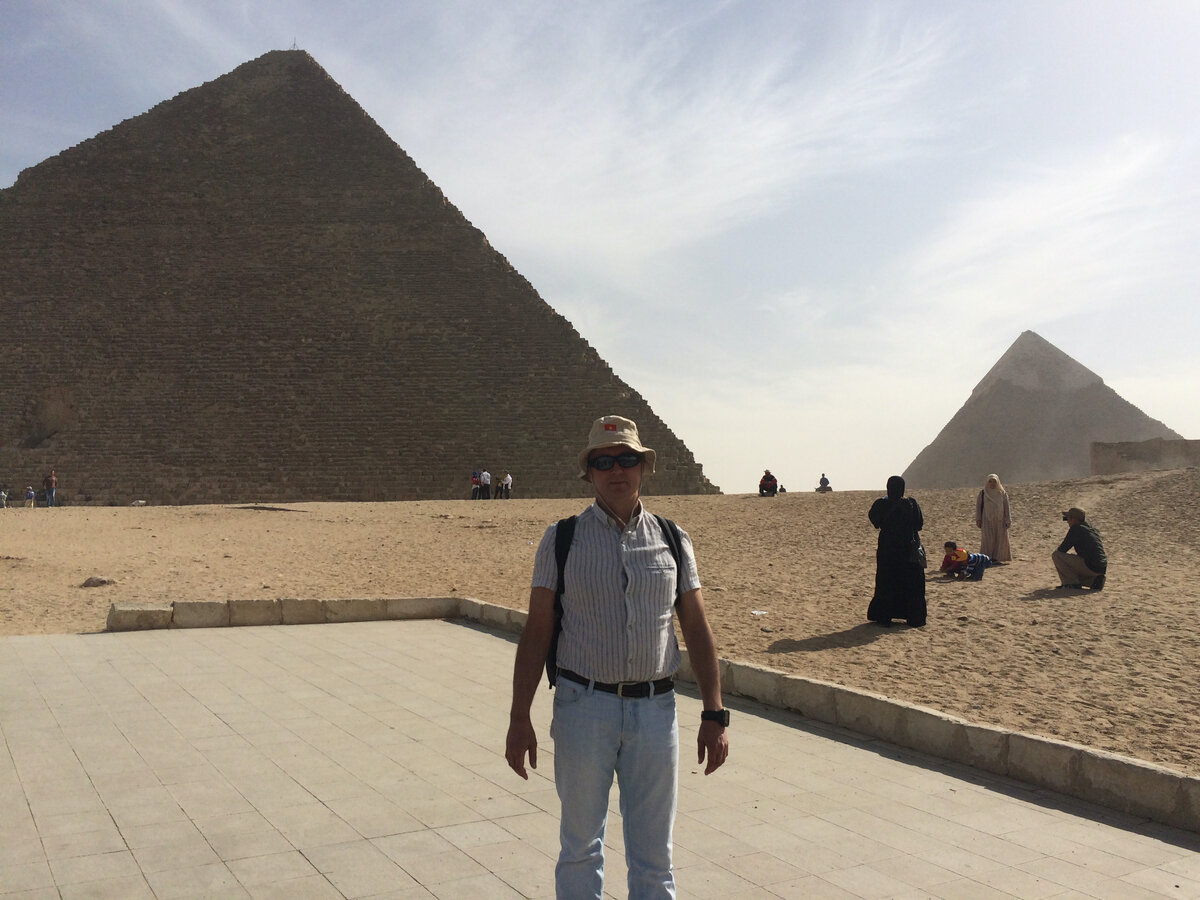экскурсия у пирамид
