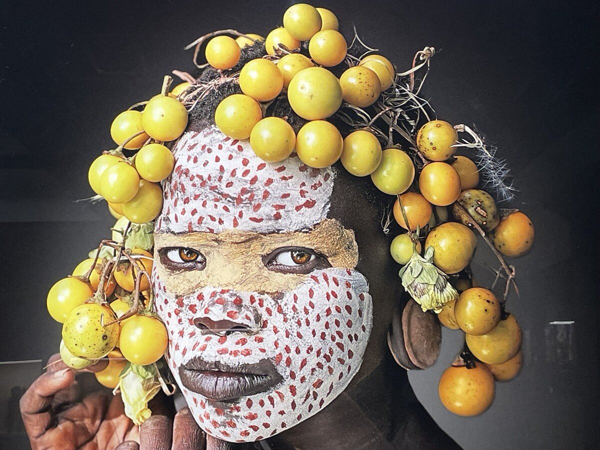 «Перевернутое сафари. Современное искусство Африки» в Центральном выставочном зале «Манеж» в Санкт-Петербурге