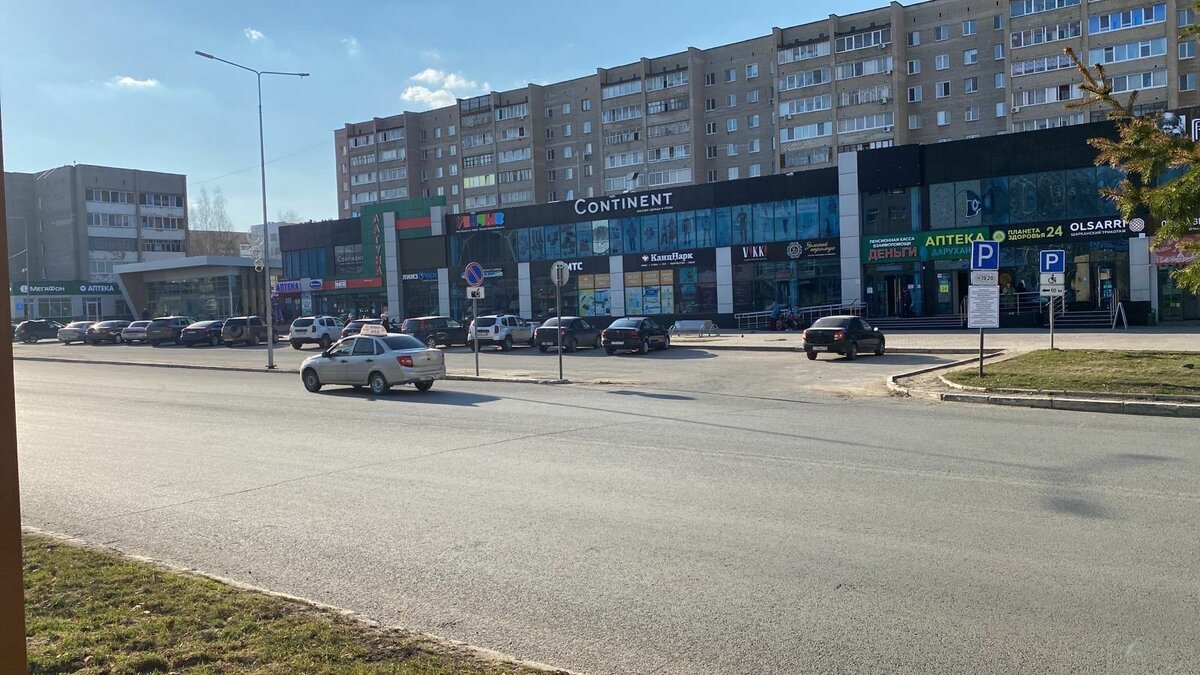     Жители Елабуги довольны тем, что с территории первой платной парковки у торгового центра «Лагуна» убрали шлагбаумы. Они считают, что победили в «борьбе» с властями города. Об этом Inkazan сообщили читатели.