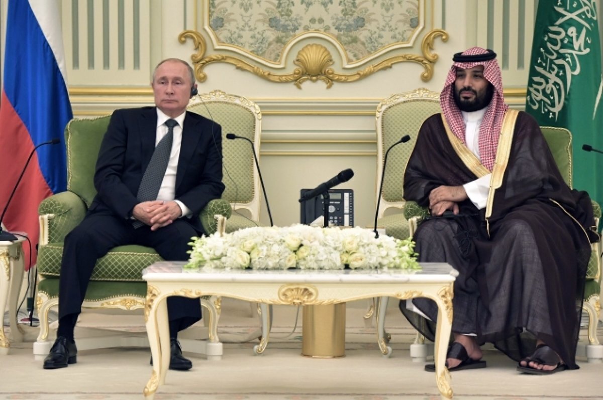    Владимир Пути и Мухаммед Бен Сальман Аль Сауд.
