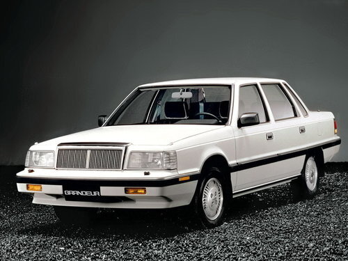 HYUNDAI GRANDEUR 1 поколения 1986г ( копия Mitsubishi Debonair)