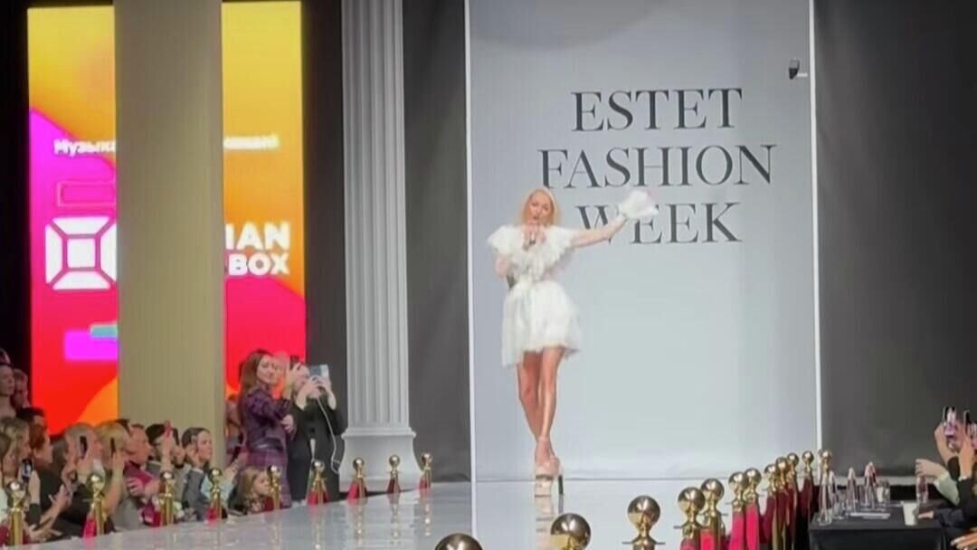    Анастасия Волочкова на мероприятии Estet Fashion Week© Фото : Социальные сети