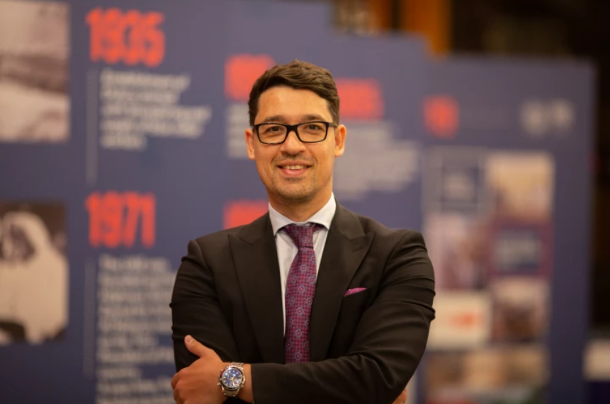 Тьягу Коста