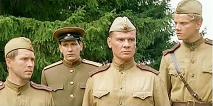 Стоп-кадр из фильма "В августе сорок четвертого". 
