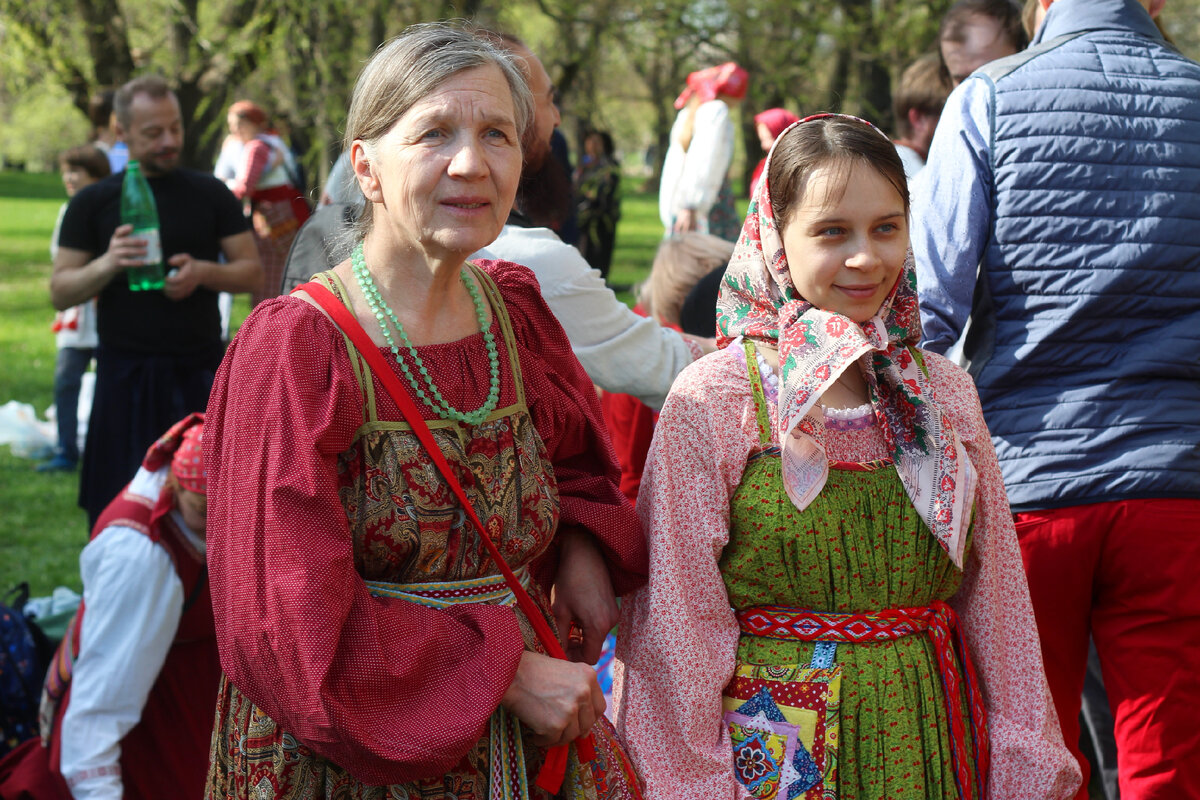 Орнаментальный хоровод картинки.