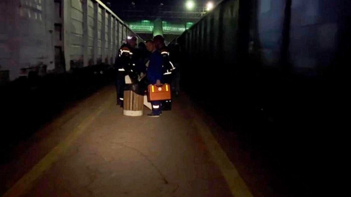    В Саратове 15-летний подросток упал с вагона поезда после удара токомНовости Саратова и области – Сетевое издание «Репортер64»